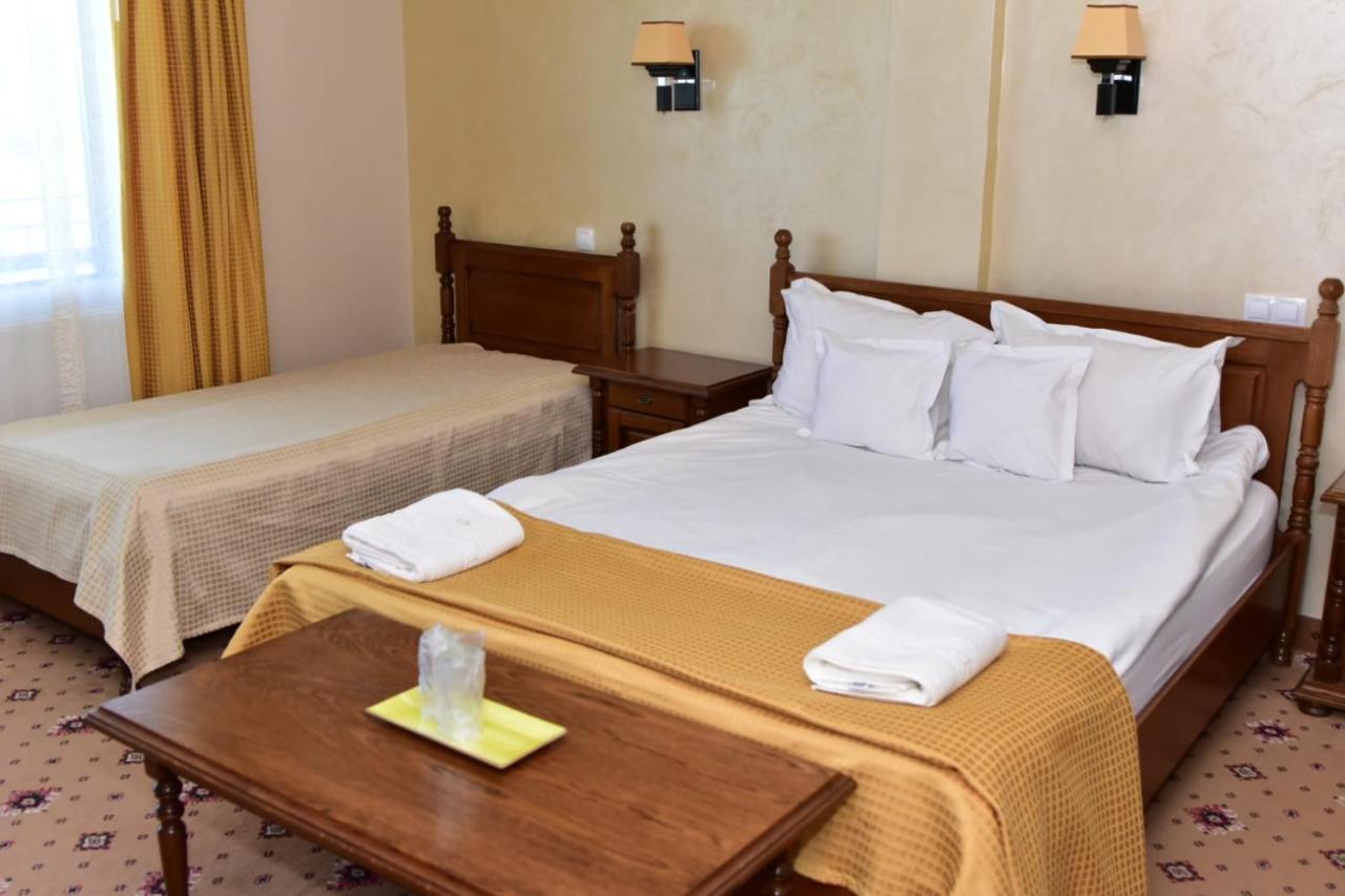 Bellavista Brasov Hotel Sacele Exterior photo